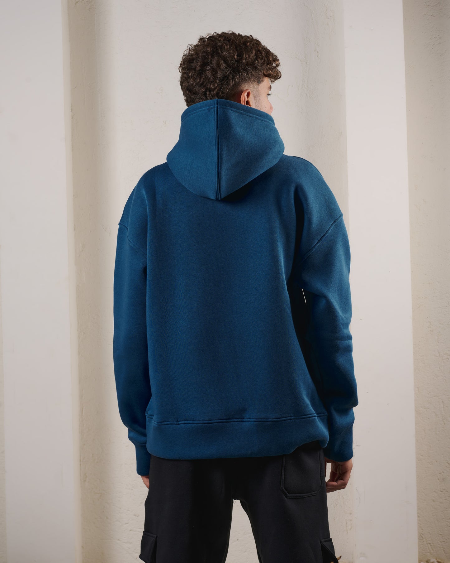 BASIC HOODIE