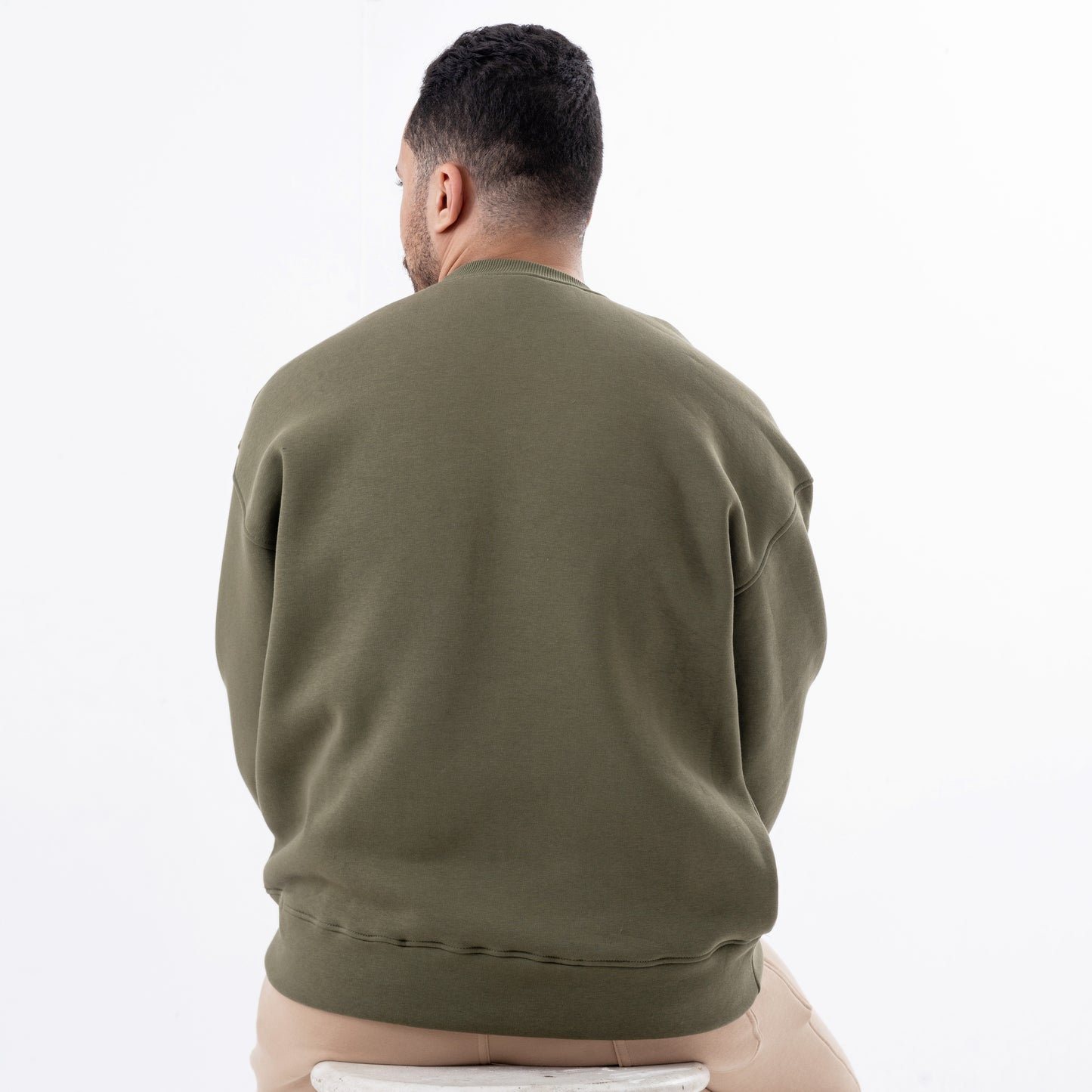 BASIC CREW NECK SWEATSHIRT